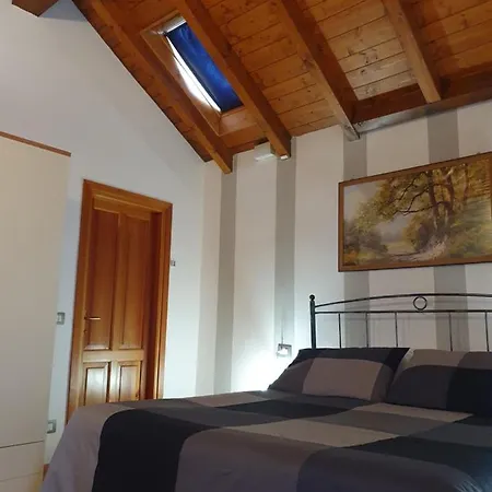 Appartamenti Vacanze E Camere Roccetta Fiorita Pettenasco Habitación foto