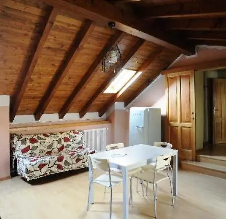 Appartamenti Vacanze E Camere Roccetta Fiorita Pettenasco Exterior foto