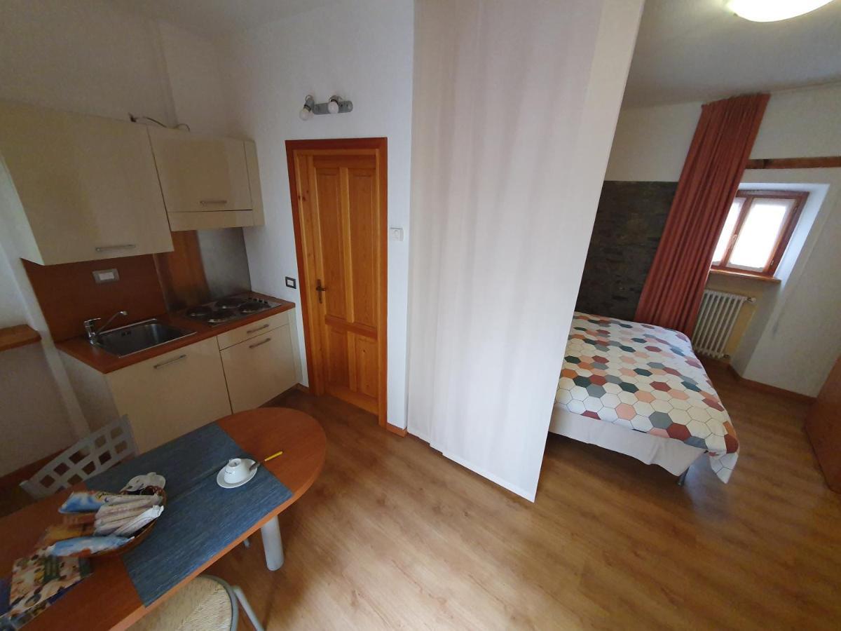 Vacanze E Roccetta Fiorita Pettenasco