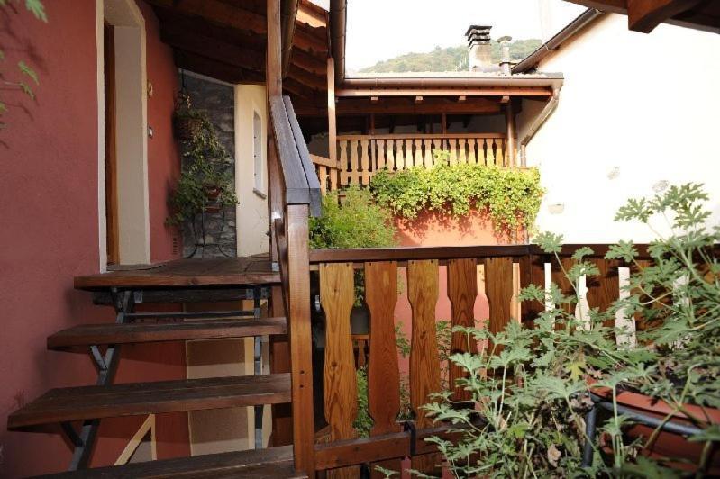 Aparthotel Vacanze E Roccetta Fiorita Pettenasco